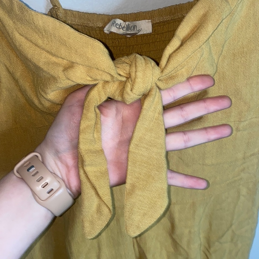 🪿Adorable Mustard Yellow romper! - Picture 3 of 11